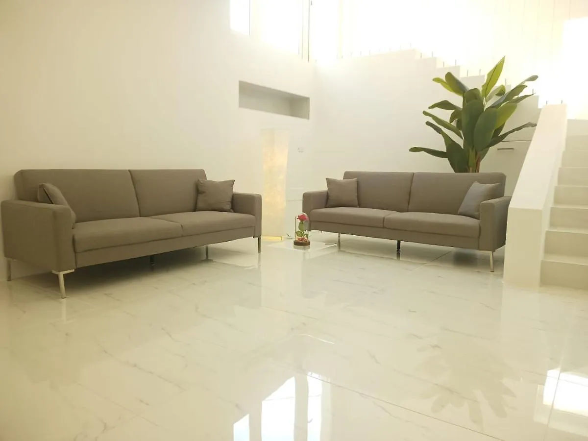 Elegant basement Suite Orosei Italie