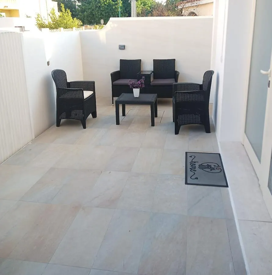 Elegant basement Suite Orosei